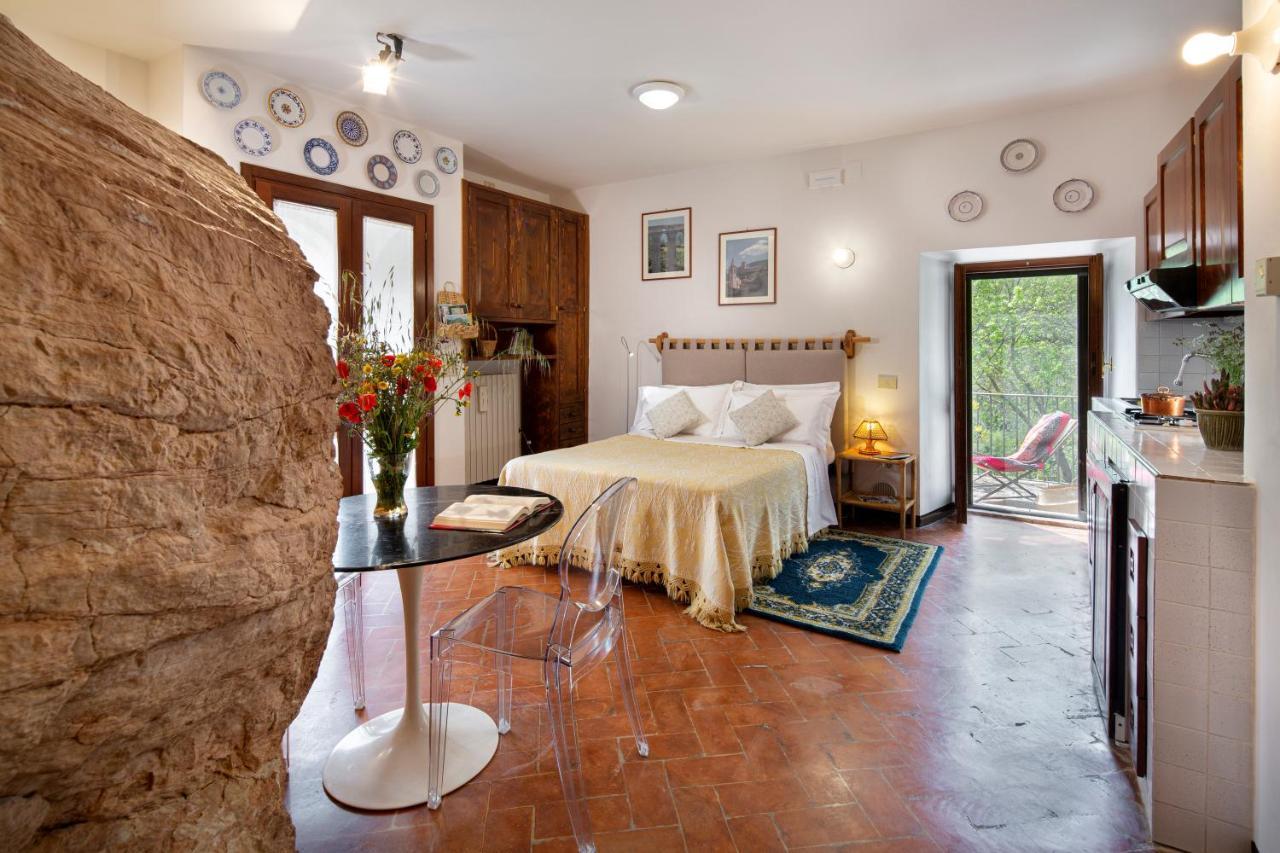 Residence Menotre Rasiglia Kültér fotó